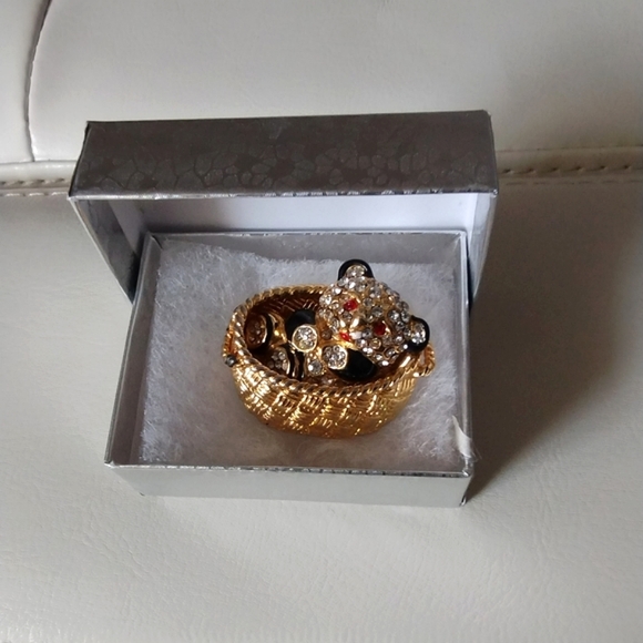 Panda 🐼 Pave Encrusted Rhinestone Enamel Brooch - Picture 9 of 11